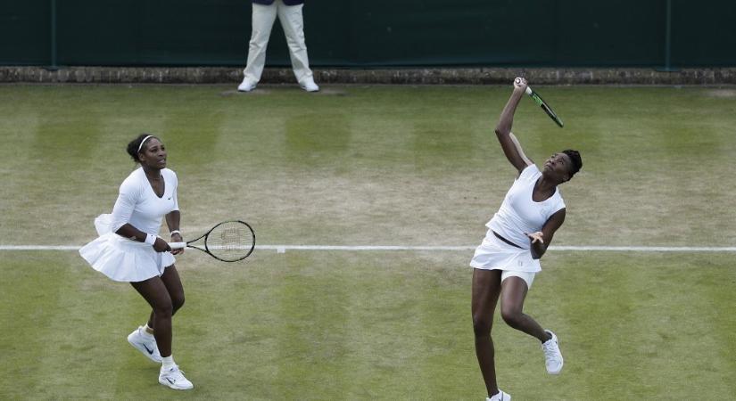 Párosban térnek vissza Wimbledonba a 44 és 46 éves Williams-nővérek