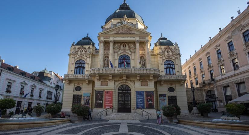 Itt az újabb színházi botrány: egyeztetne a teátrum igazgatója a vitás kérdésekről, a színészek szakszervezete hajthatatlan