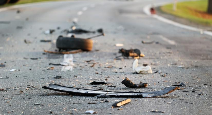 Feledékeny cserbenhagyó: Balesetet okozott, elhajtott a helyszínről, de a karambolos autóban hagyta a személyijét – hamar lebukott