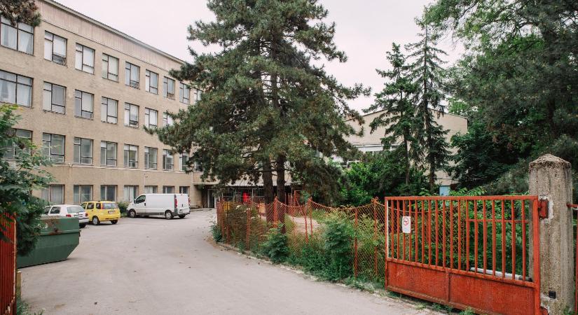 Másfél éve tart a nyomozás, még mindig csak a tanúmeghallgatásoknál tartanak Cseppkő Gyermekotthon egyik ügyében