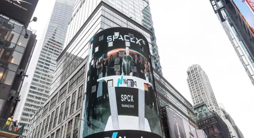 Történelmi tőzsdei előzés: Az Amazont is lenyomta, és már a Microsoftot szorongatja a SpaceX
