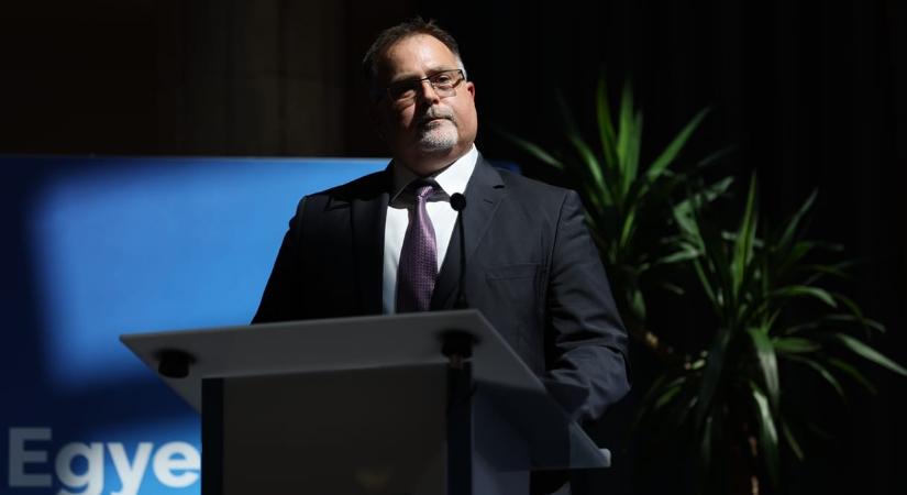 Windisch László ÁSZ-elnök kezdeményezte az Integritás Hatóság elnökének elmozdítását
