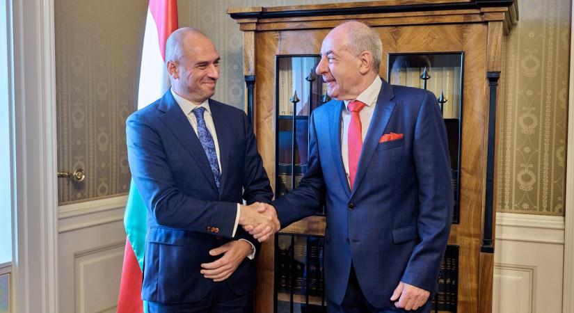 Kezdeményezték az Integritás Hatóság elnökének leváltását