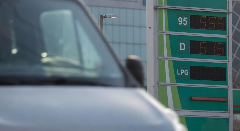 Magyar Péter szerint már a héten olcsóbb lehet a benzin és a gázolaj a védett árnál