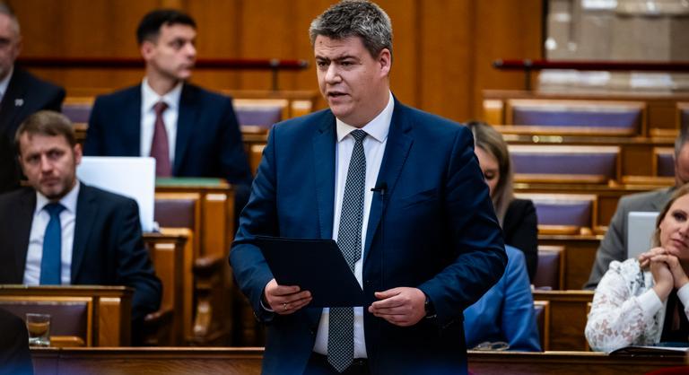 Vaníliakrémes merénylet a Parlamentben