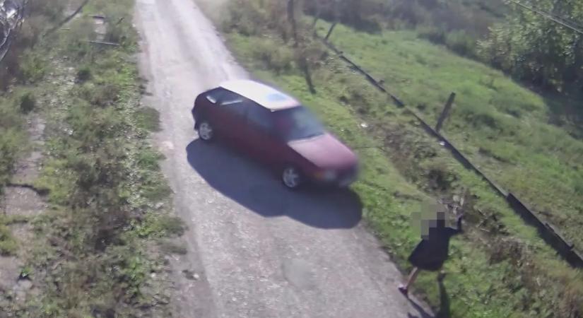 Megrázó felvétel: saját lányát gázolta el a száguldozó apa