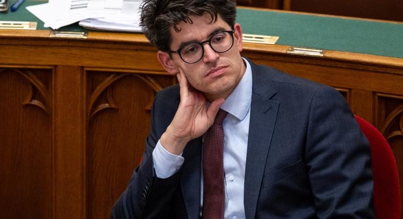 Brutális összegekért osztogathatták a magyar állampolgárságot