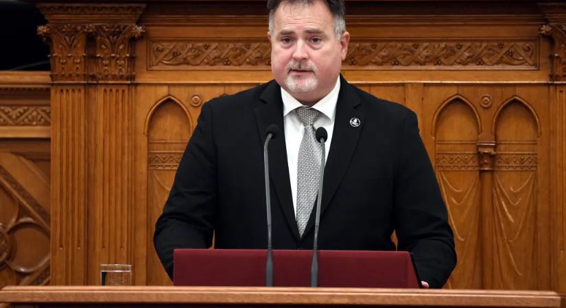 Az ÁSZ elnöke kezdeményezte az Integritás Hatóság elnöke jogviszonyának megszüntetését