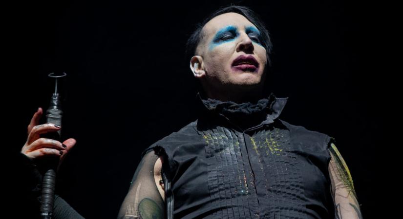 A Trónok harca színésznője állítja, Marilyn Manson baltával fenyegetőzve kergette