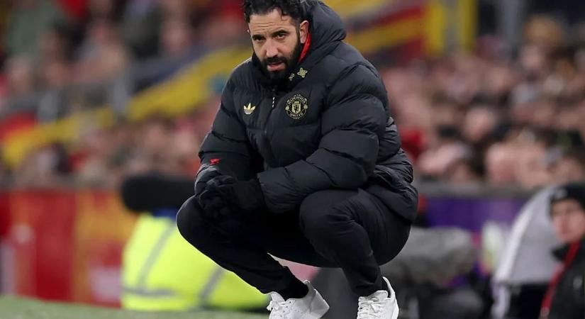 A Manchester United korábbi edzője ül le a Milan kispadjára – hivatalos