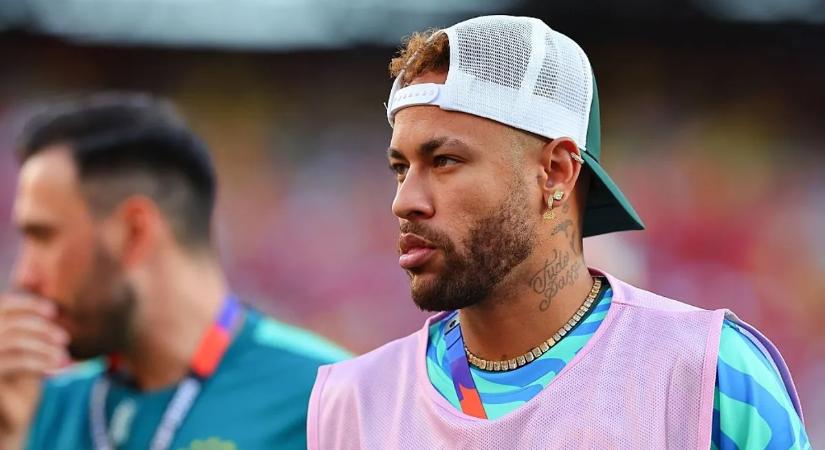 Jó hír, rossz hír: Neymar ismét apa lesz, de lassan javul a sérülése