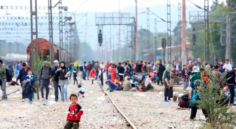 A nagy migránspara, avagy mit kezdjünk a tömeges bevándorlással?