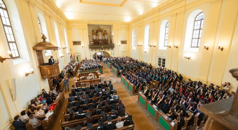 Nagyvárad – A regionális küldetést erősítik a Partiumi Keresztény Egyetemen
