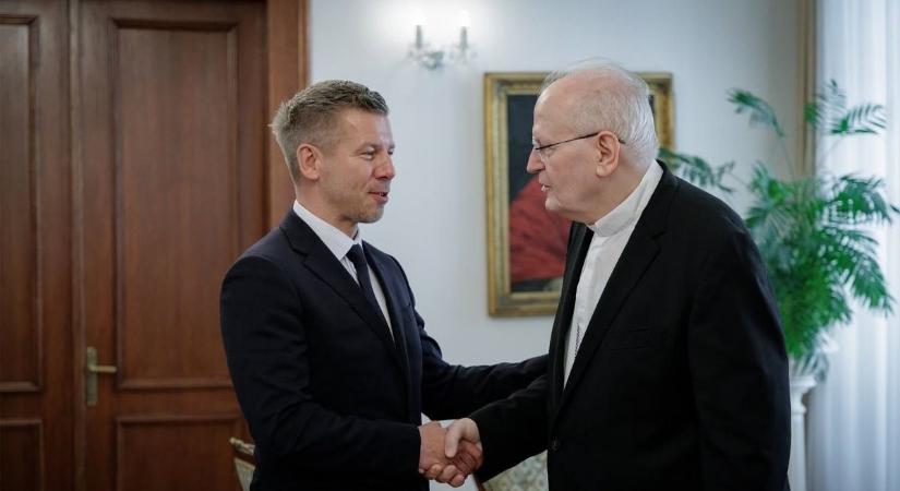 Most derült ki: Magyar Péter a pápához készül, már szervezik az útját XIV. Leóhoz – kulcsemberrel találkozott a miniszterelnök