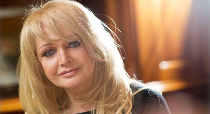 Bonnie Tyler felébredt a kómából, de az állapota továbbra is súlyos