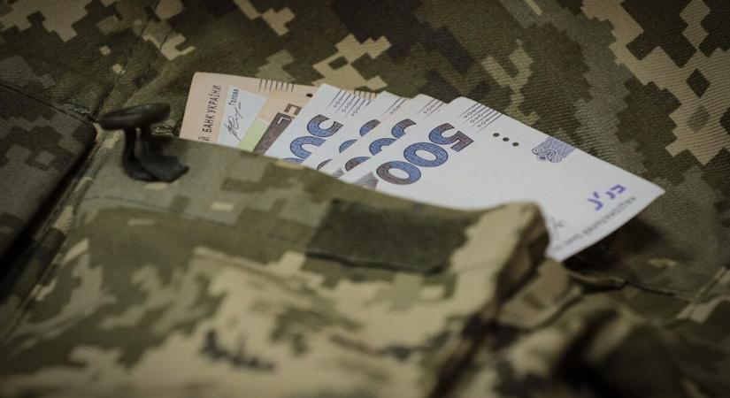 A mozgósított és a szerződéses katonák pénzügyi támogatása nem különbözik