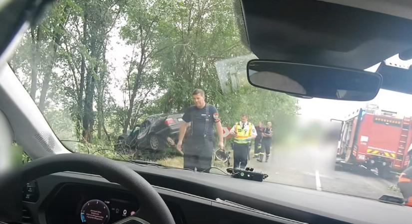 Fék és jogosítvány nélkül, egy csomag fehér porral indult útnak, baleset lett a vége