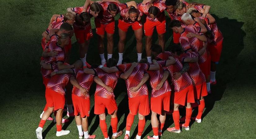 Irak–Norvégia: Haaland és Sörloth egymás mellett a csatársorban –íme, a kezdőcsapatok!