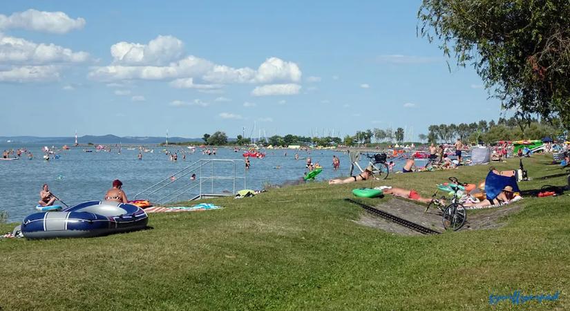Szigorítás a Balatonnál, már itt is tilos alkoholt inni közterületen