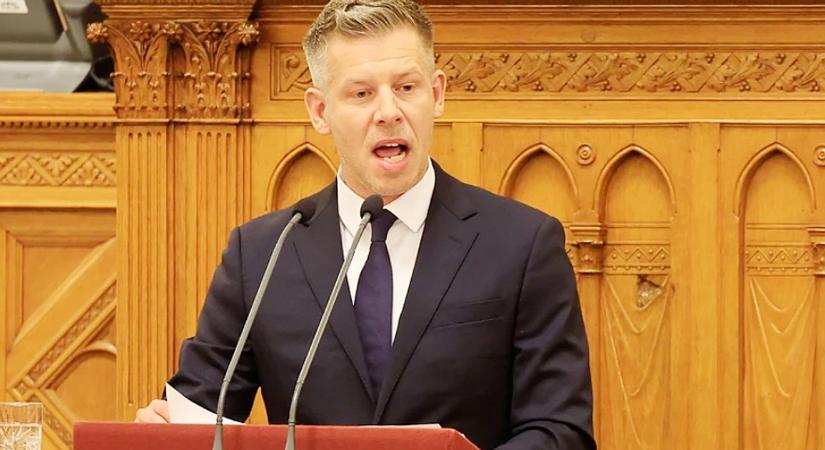 Magyar Péter hatalmas bejelentést tett a benzin és a gázolaj áráról, nagy változások jöhetnek a kutakon