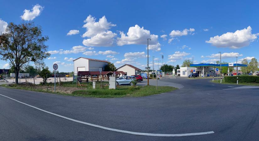 Már megint fejleszt a Tesla Magyarországon