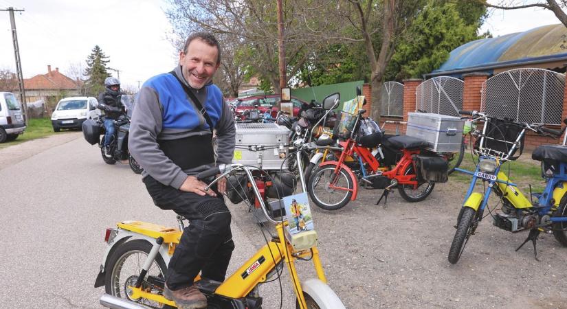 Még nincs kész a motor, a pénz is hiányzik, de egy hónap múlva elindul Nordkappra a szatymazi babettás