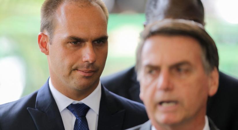 Elítélték Jair Bolsonaro fiát, amiért Washingtonban lobbizott apja érdekében
