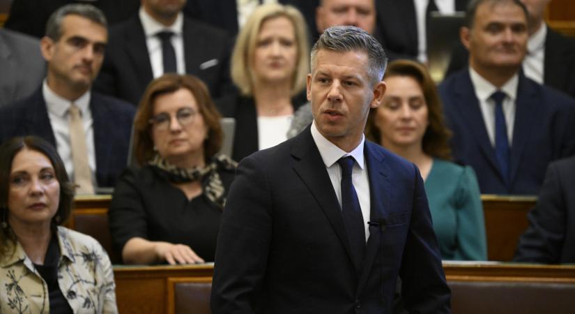 Tisza-kormány: Vatikánba készül Magyar Péter, jól áll Magyarország az EU-pénzek kapcsán