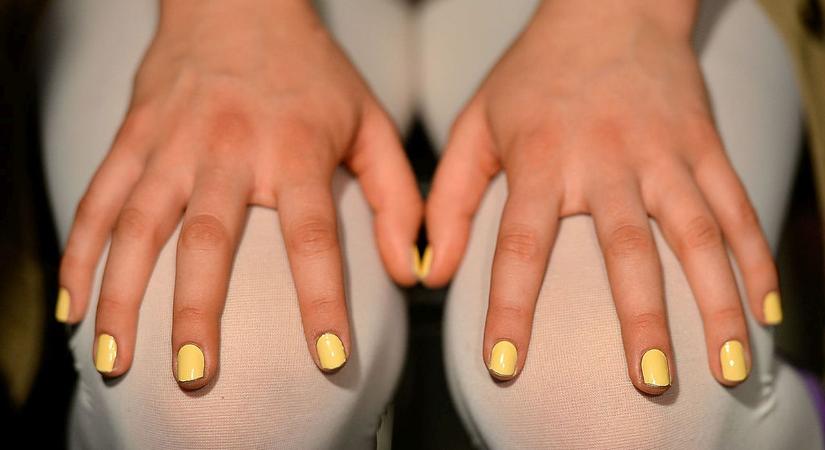 Nem a piros és nem is a nude: ezt a körömszínt kérik most a legtöbben a szalonokban