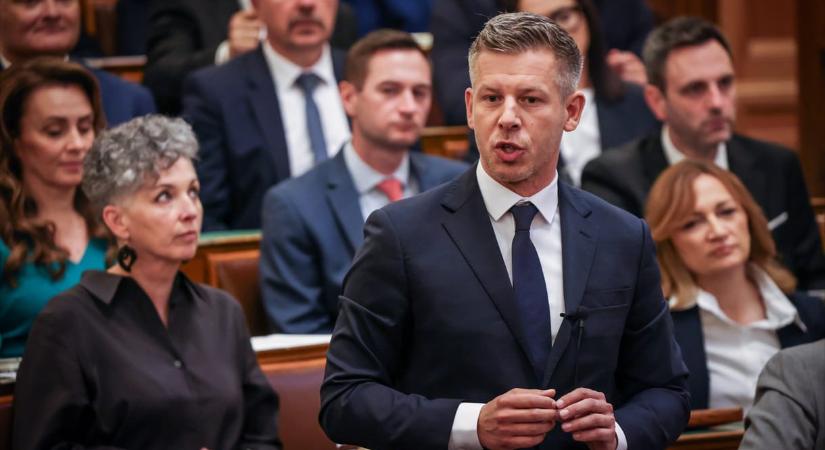 Magyar Péter: Azonnali belső vizsgálatot rendeltünk el az aranykonvoj ügyében