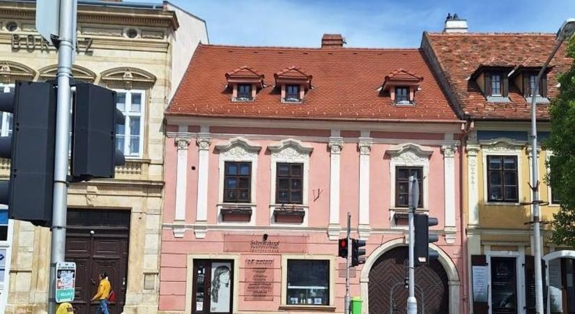 Soproni lakás akár 40 millióval az ár alatt