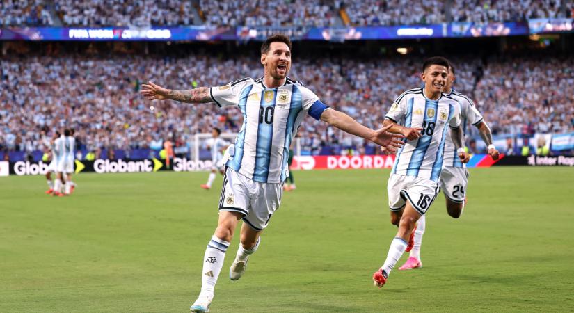Van még a csőben: Lionel Messi triplával debütált a 2026-os világbajnokságon, Argentína sima győzelmet aratott Algéria ellen – videóval