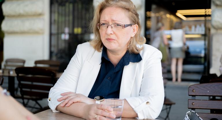 Dőlnek ki az egyetemisták az energiaitaloktól