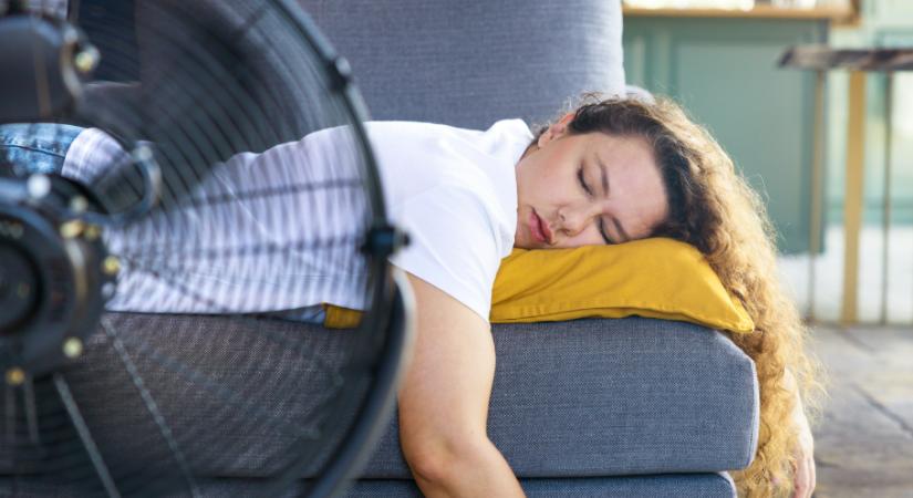 Hétvégén jön a kánikula: 8 figyelmeztető jel, hogy a szívünk nehezen viseli a hőséget