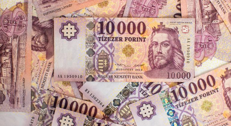 Klubszoba, budai szálloda, mosdó: így zajlottak a pénzátadások az óbudai korrupciós ügyben