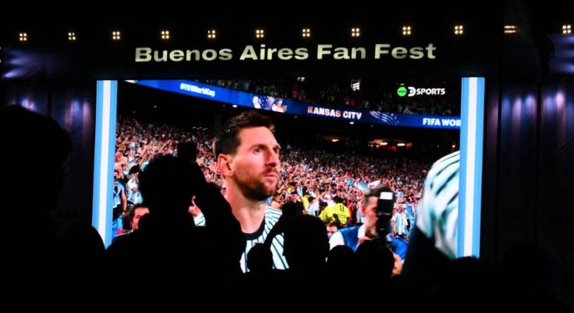 „Nagyon nehéz napokon vagyok túl, ám ennek nincs köze a futballhoz” – Lionel Messi a sírásáról