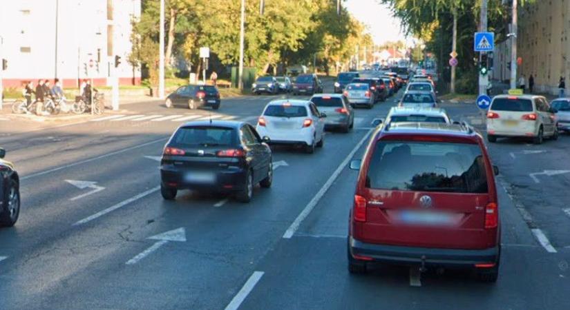 A Bem tértől kezdik a 33-as felújítását Debrecenben