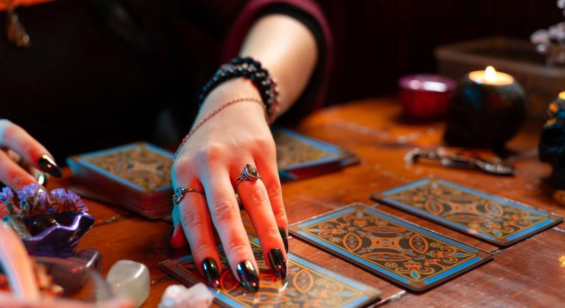 Napi tarot horoszkóp június 17-én, szerdán: A Kost lefoglalják az anyagiak, az Ikrek hallgasson a szívére