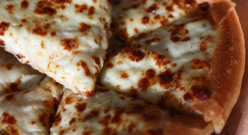 Fordulat a gyorsétterempiacon: eladják a világ egyik legnépszerűbb pizzázóját
