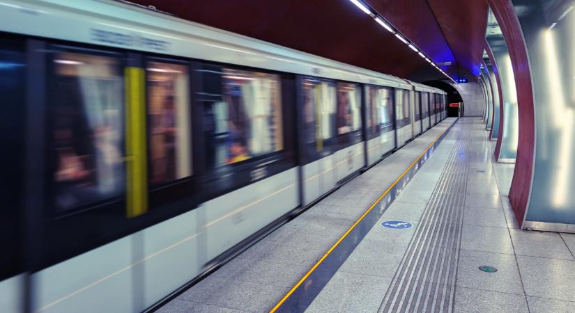 Két napra leáll a 2-es metró Arnold Schwarzenegger filmforgatása miatt - százezrek utazása borul