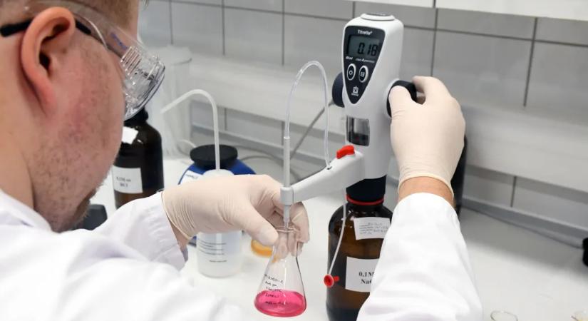 Épp akkor tűnnek el itthon a gyógyszeres klinikai kutatások, amikor a legnagyobb szükség lenne rájuk