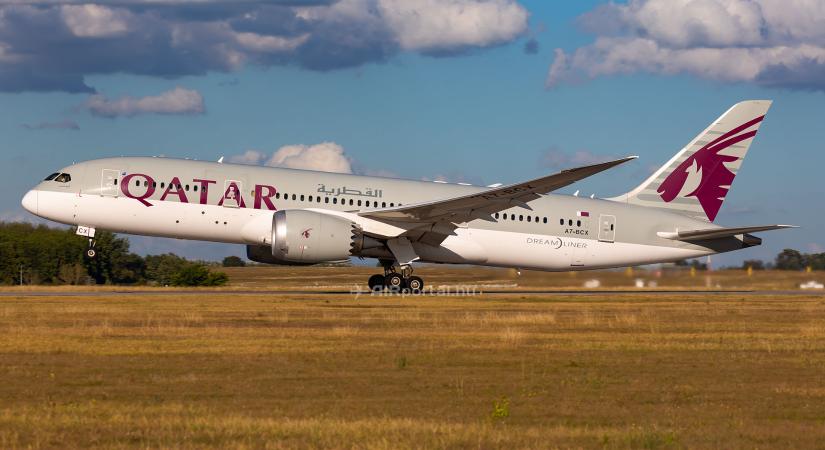 Visszatért a Qatar Airways utasszállító járata Budapestre