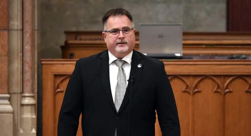 Windisch László lépett: Az ÁSZ elnöke bíróságon kezdeményezte Biró Ferenc jogviszonyának azonnali megszüntetését