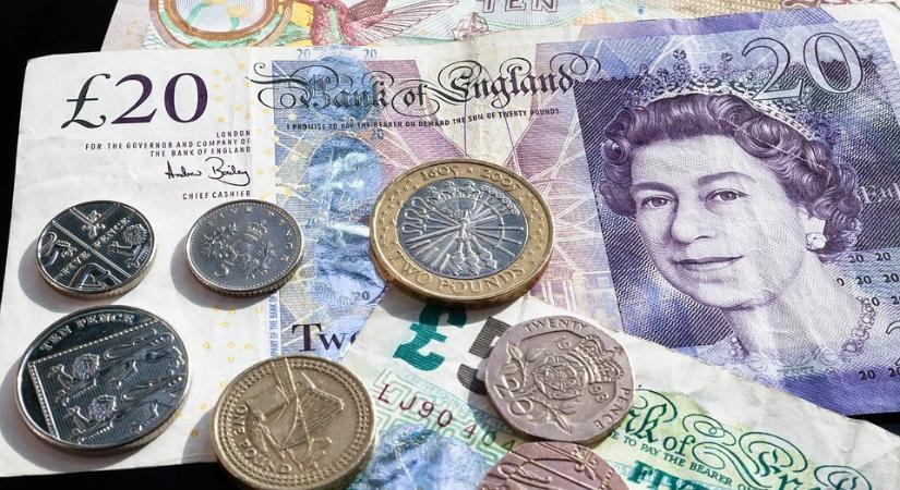 A vártnál alacsonyabb volt a brit infláció májusban