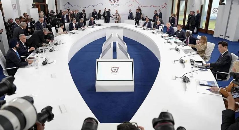 A G7-vezetők „készek megfontolni” a hadiipari licencek kiterjesztését Ukrajnára, és megállapodtak a fegyverszállítások növeléséről