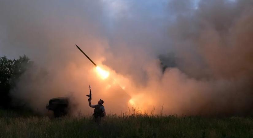 Az ukránok lebombáztak egy gyermekeket szállító kisbuszt