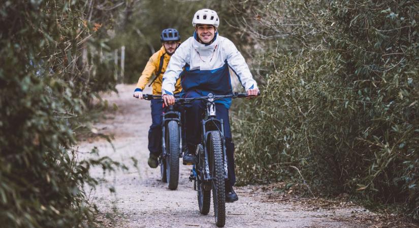Hogyan segíti az e-bike kölcsönzés a kerékpáros turizmus fejlődését Esztergomban