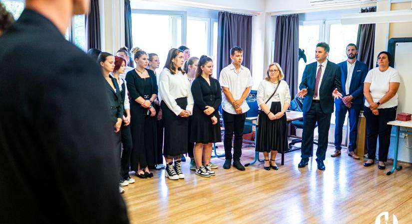 Átvették érettségi bizonyítványaikat a Gregus diákjai