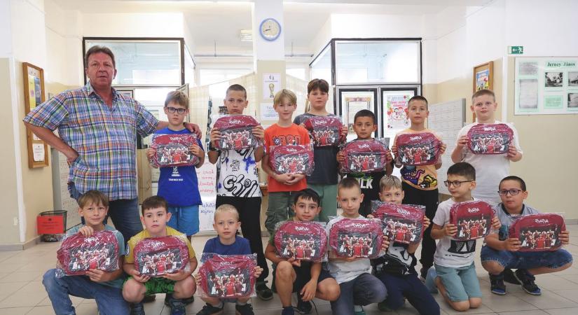 A világbajnokság meccsei nemcsak szórakoztatnak, tanítanak is a szegedi iskolában