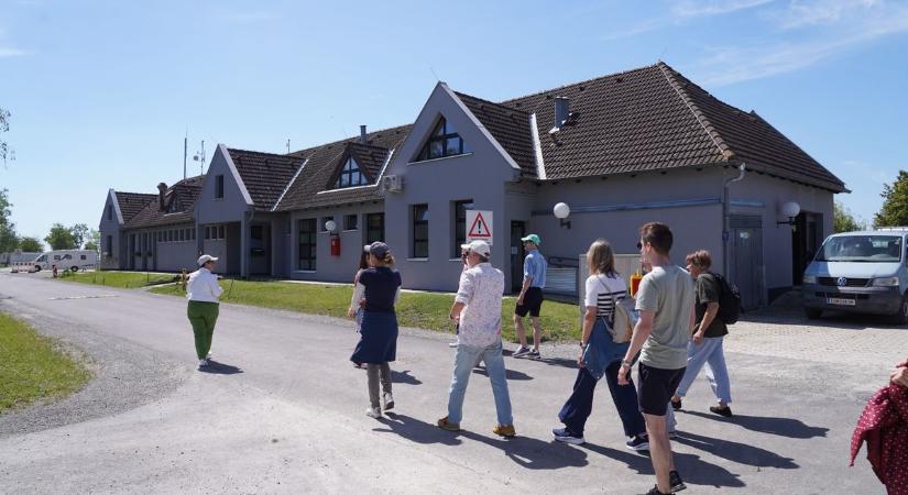 Négyévszakos luxus a nádas tövében - teljesen megújult a Fertő tó osztrák strandja - fotók